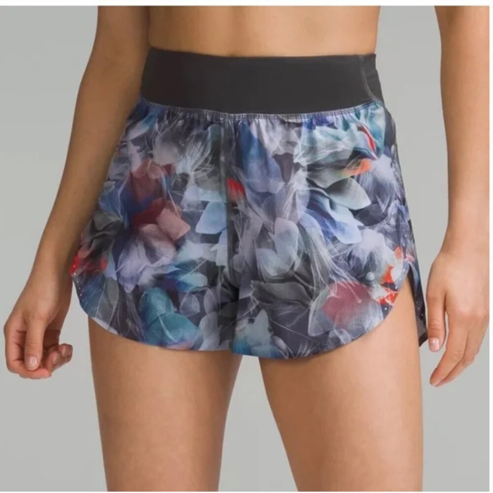 fast and free shorts 3'" lululemon size 4 luminescent floral multi graphite grey